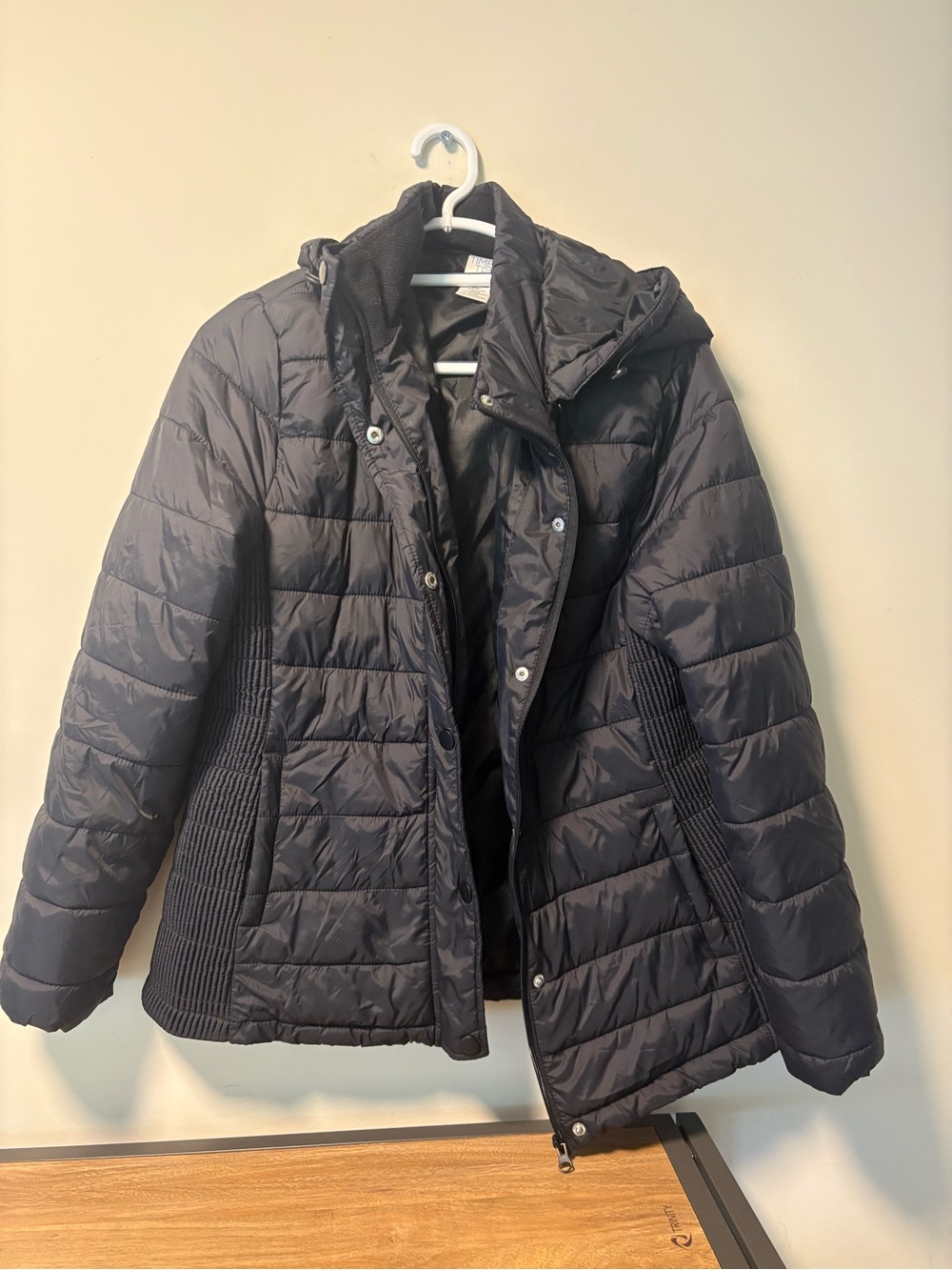 Women's Quilted Hooded Puffer Jacket